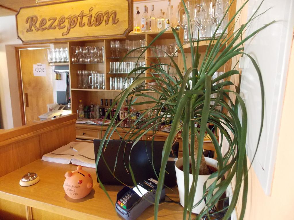 Landhotel Weisses Roess'L Adorf エクステリア 写真