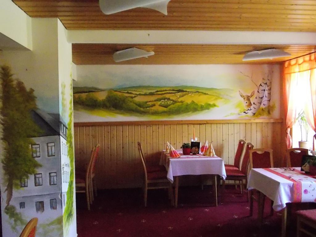 Landhotel Weisses Roess'L Adorf エクステリア 写真