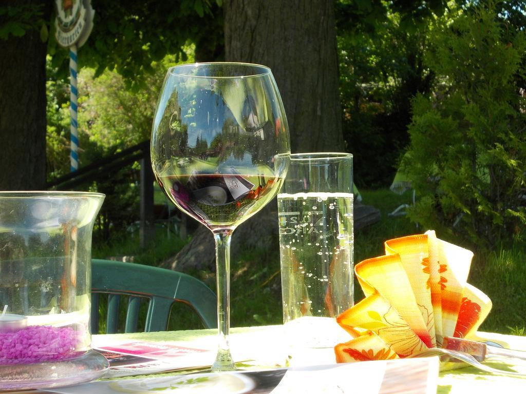 Landhotel Weisses Roess'L Adorf エクステリア 写真